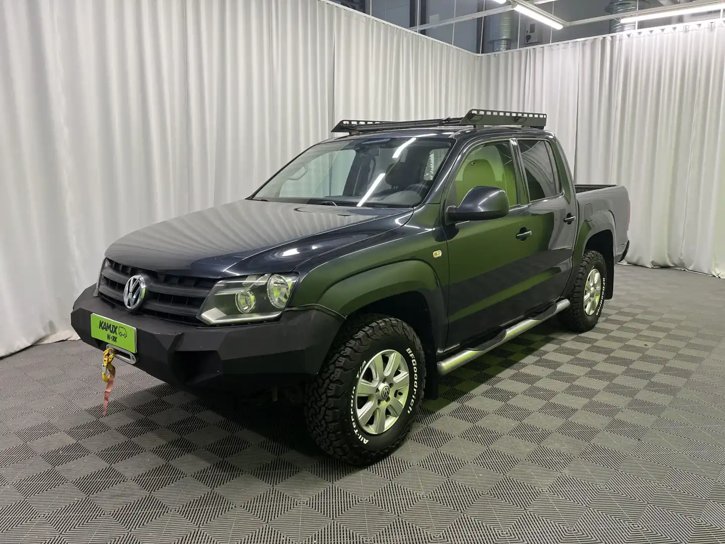 car-image