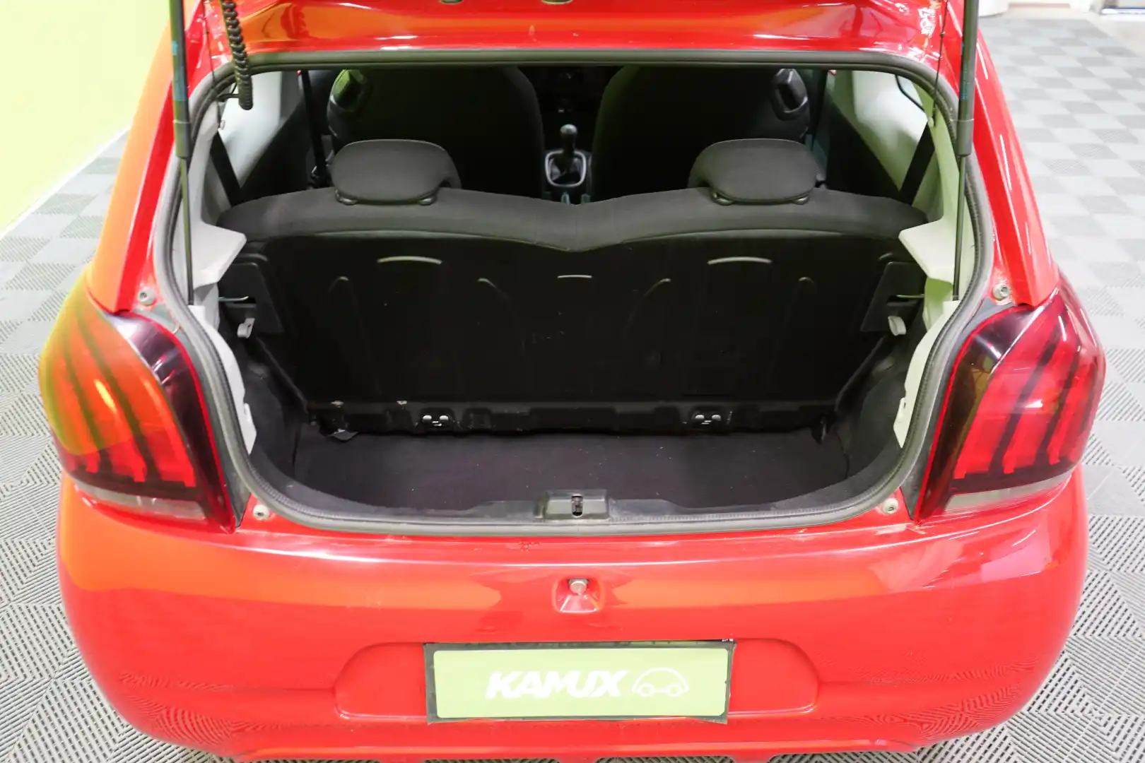 car-image