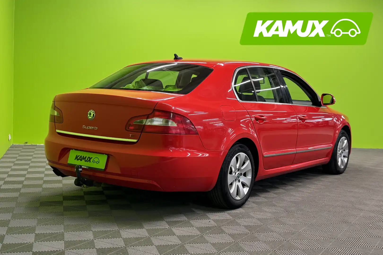 car-image