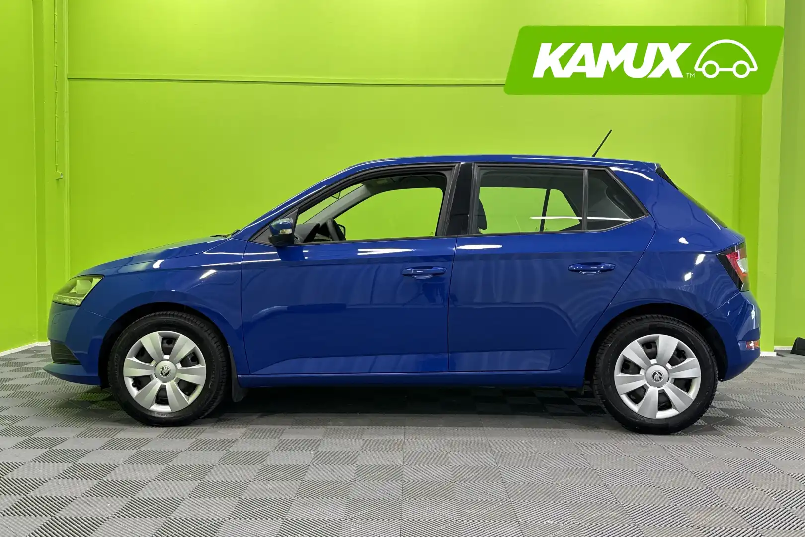 car-image