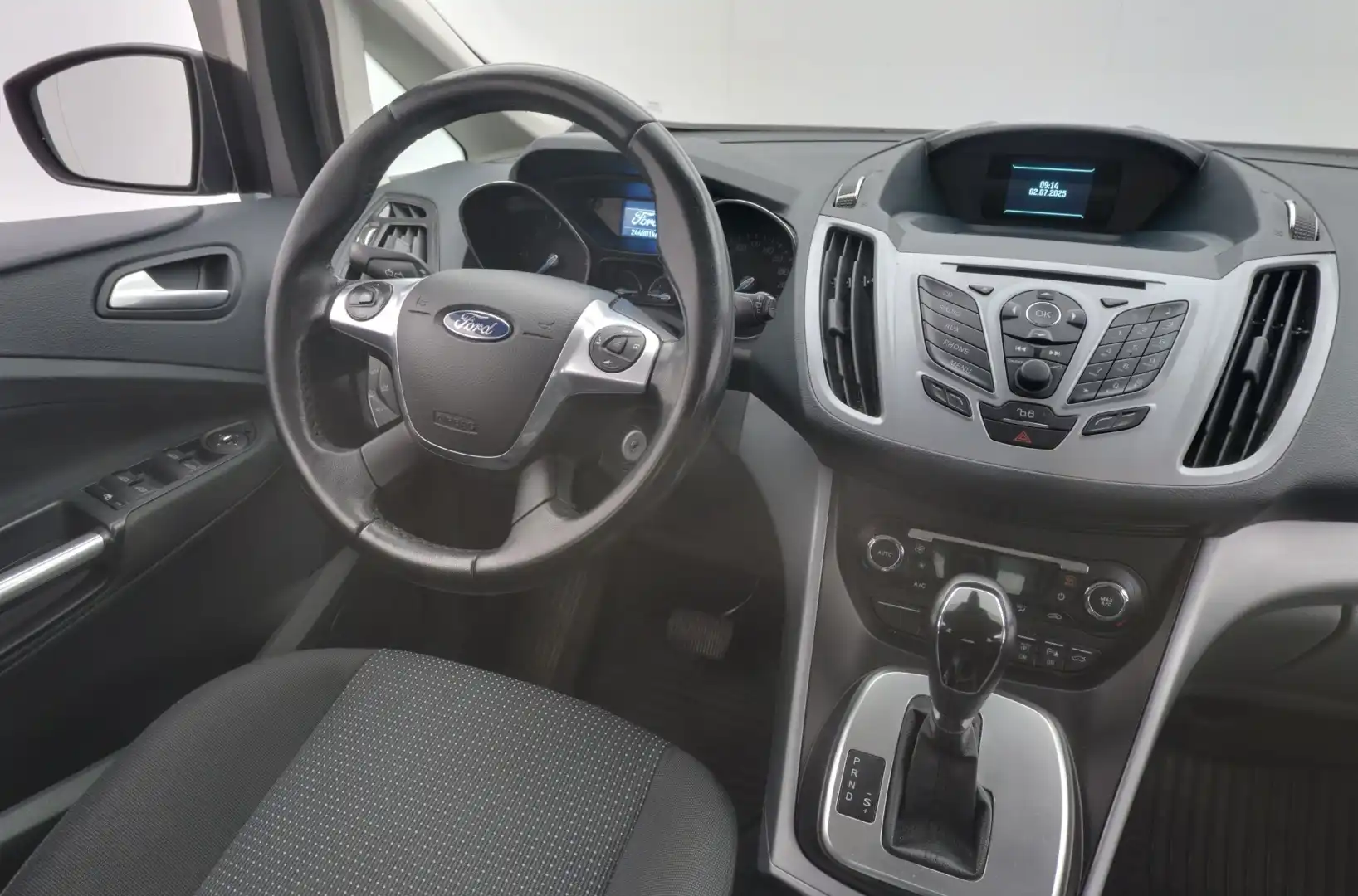 car-image
