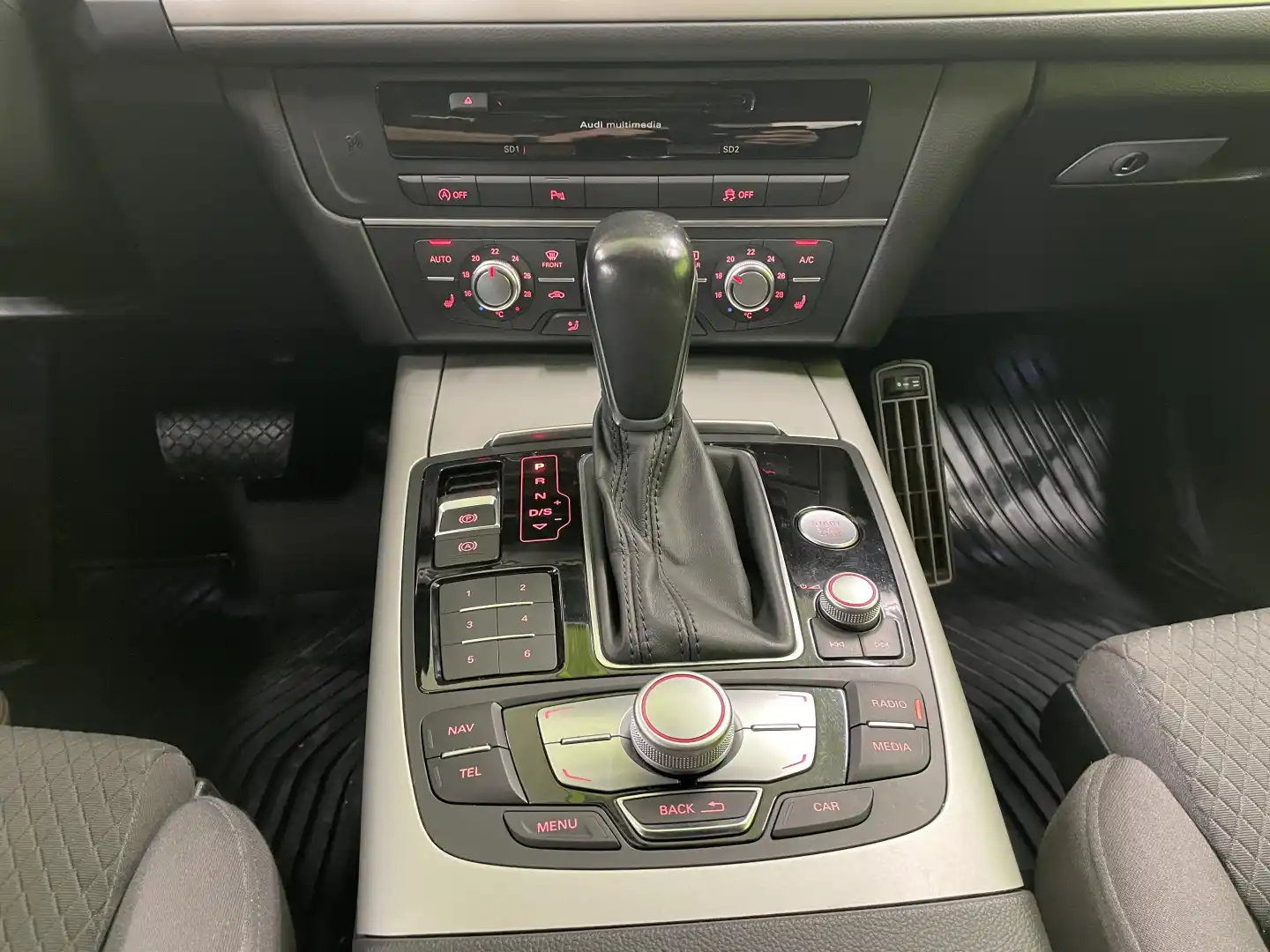 car-image