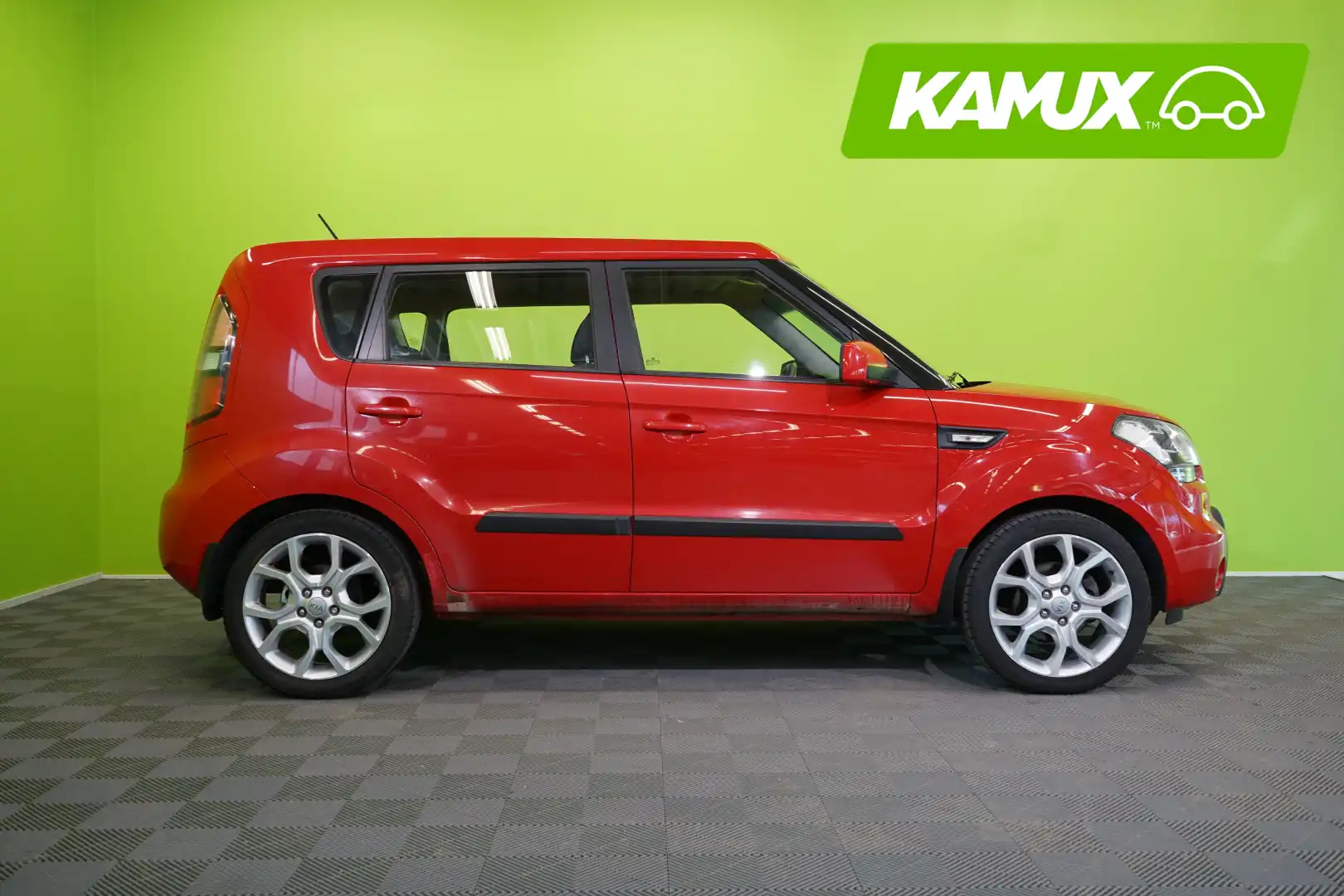 car-image