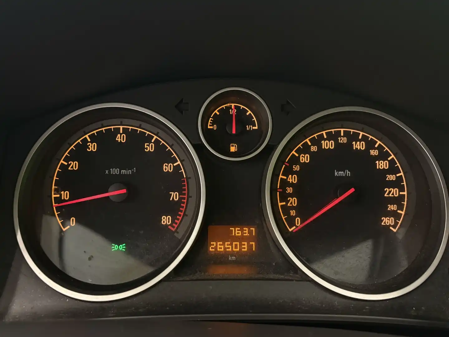 car-image