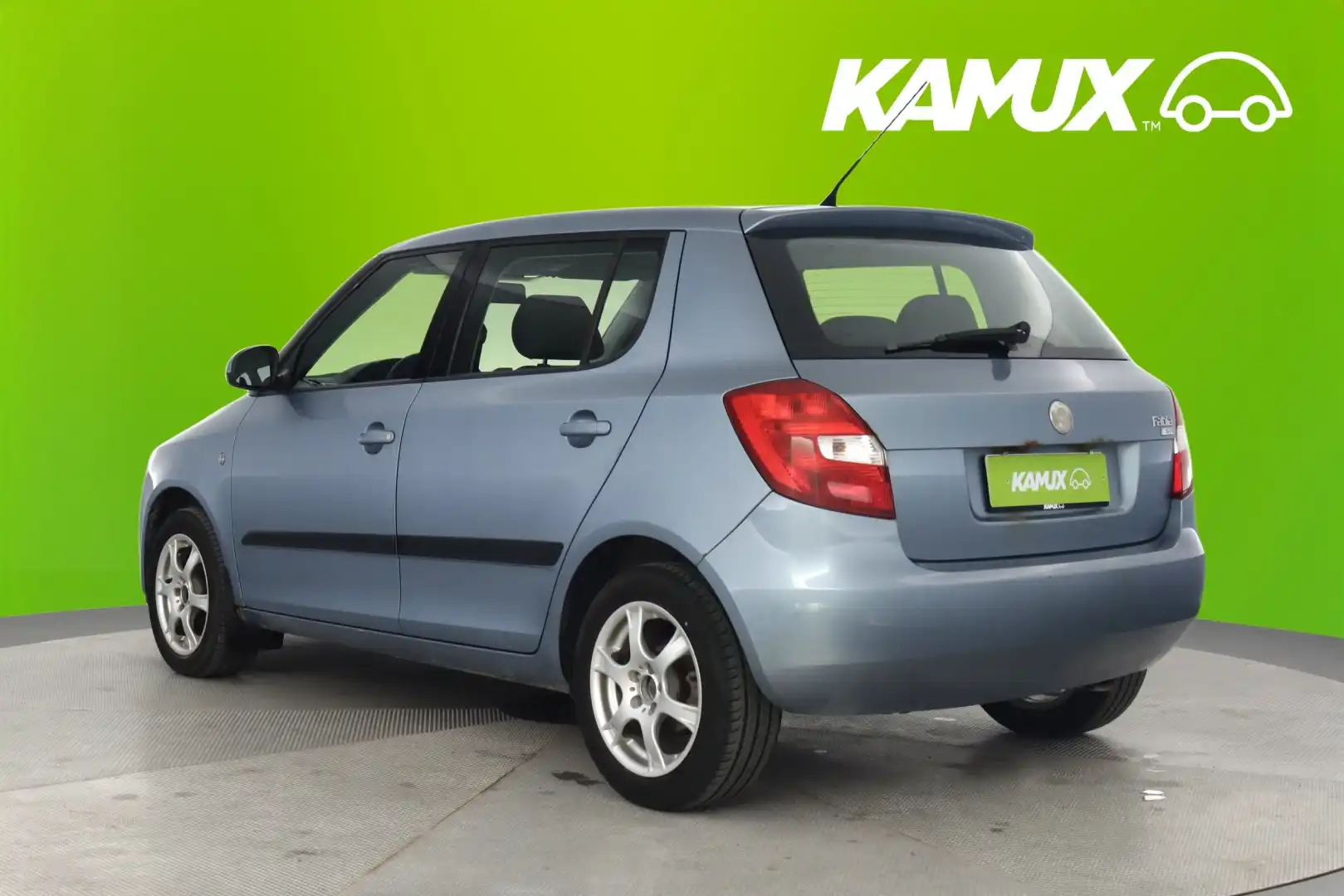 car-image
