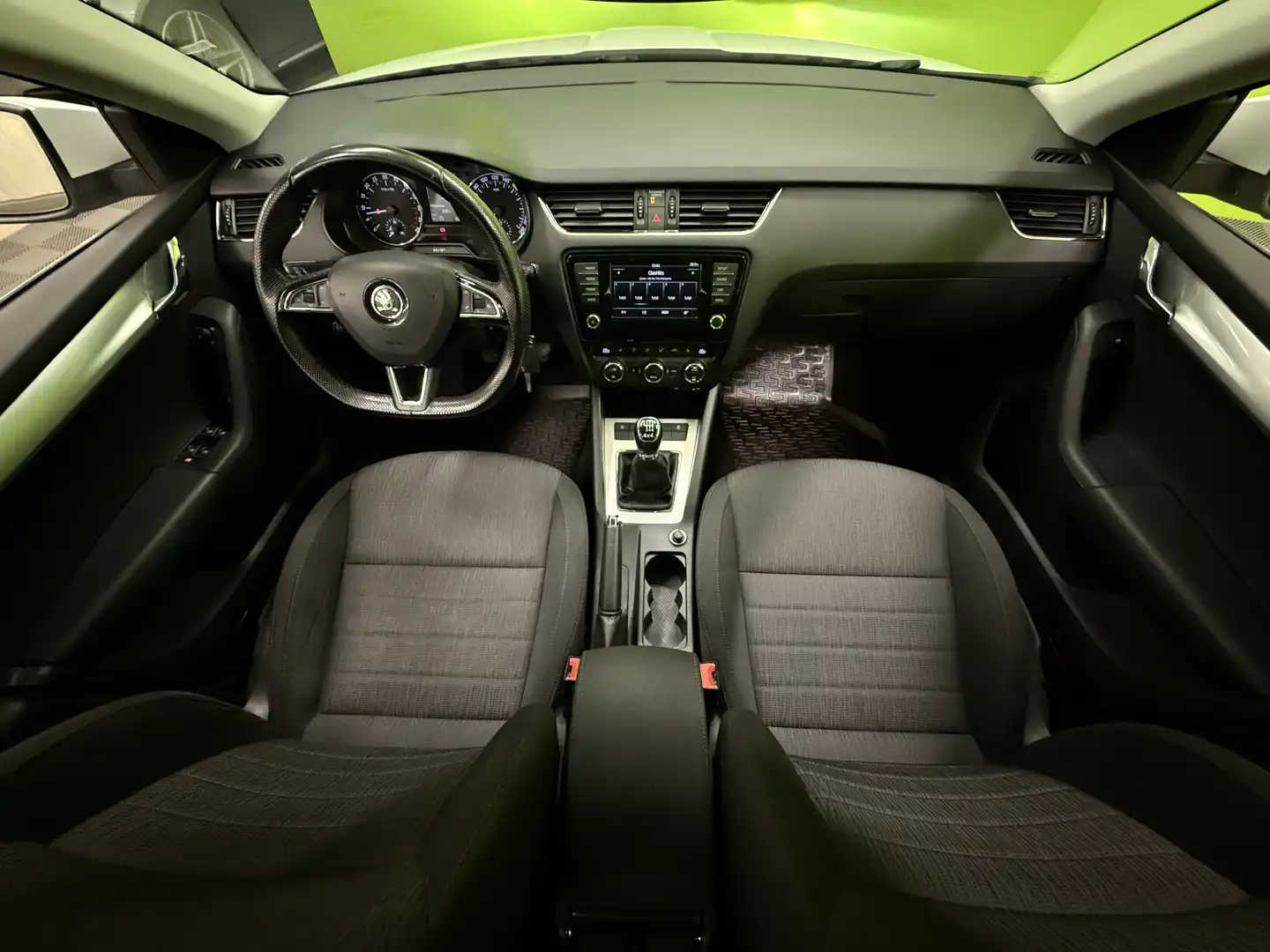 car-image