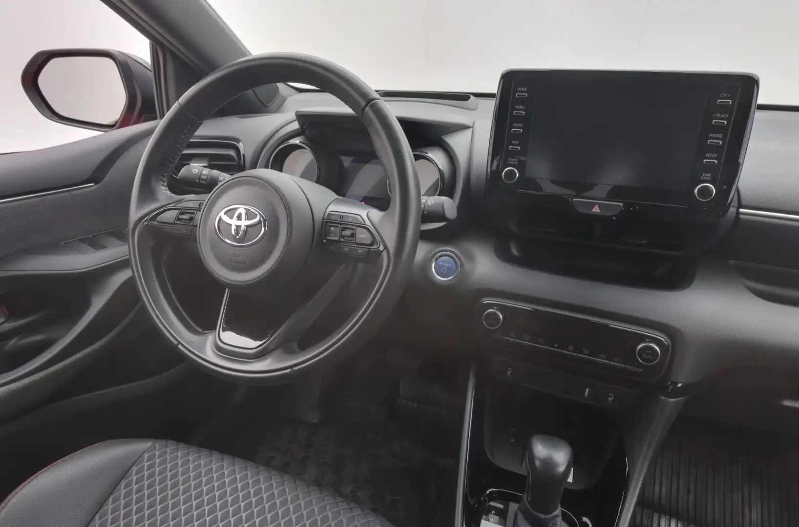 car-image