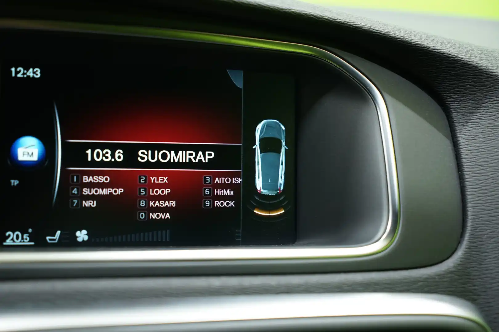 car-image