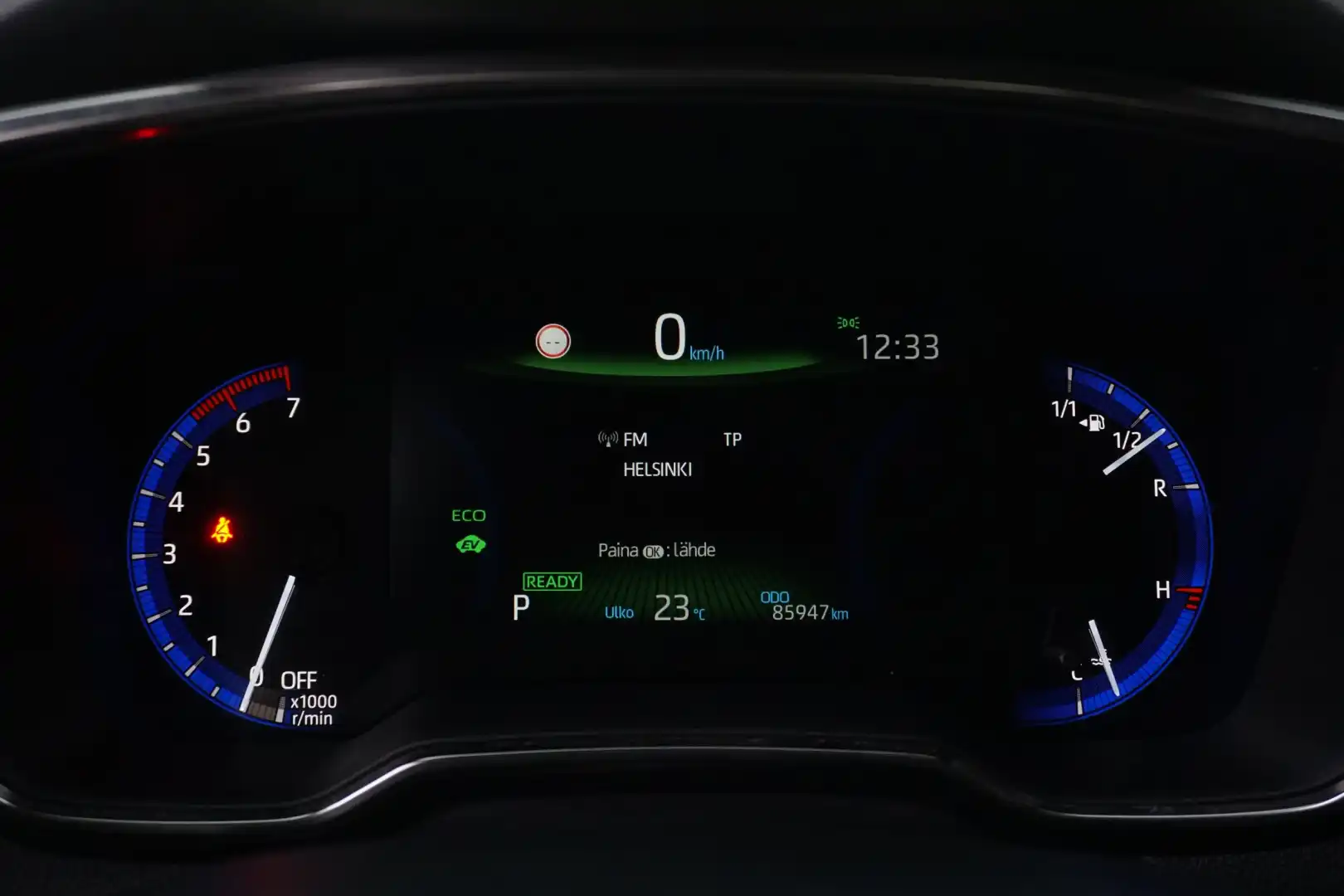 car-image