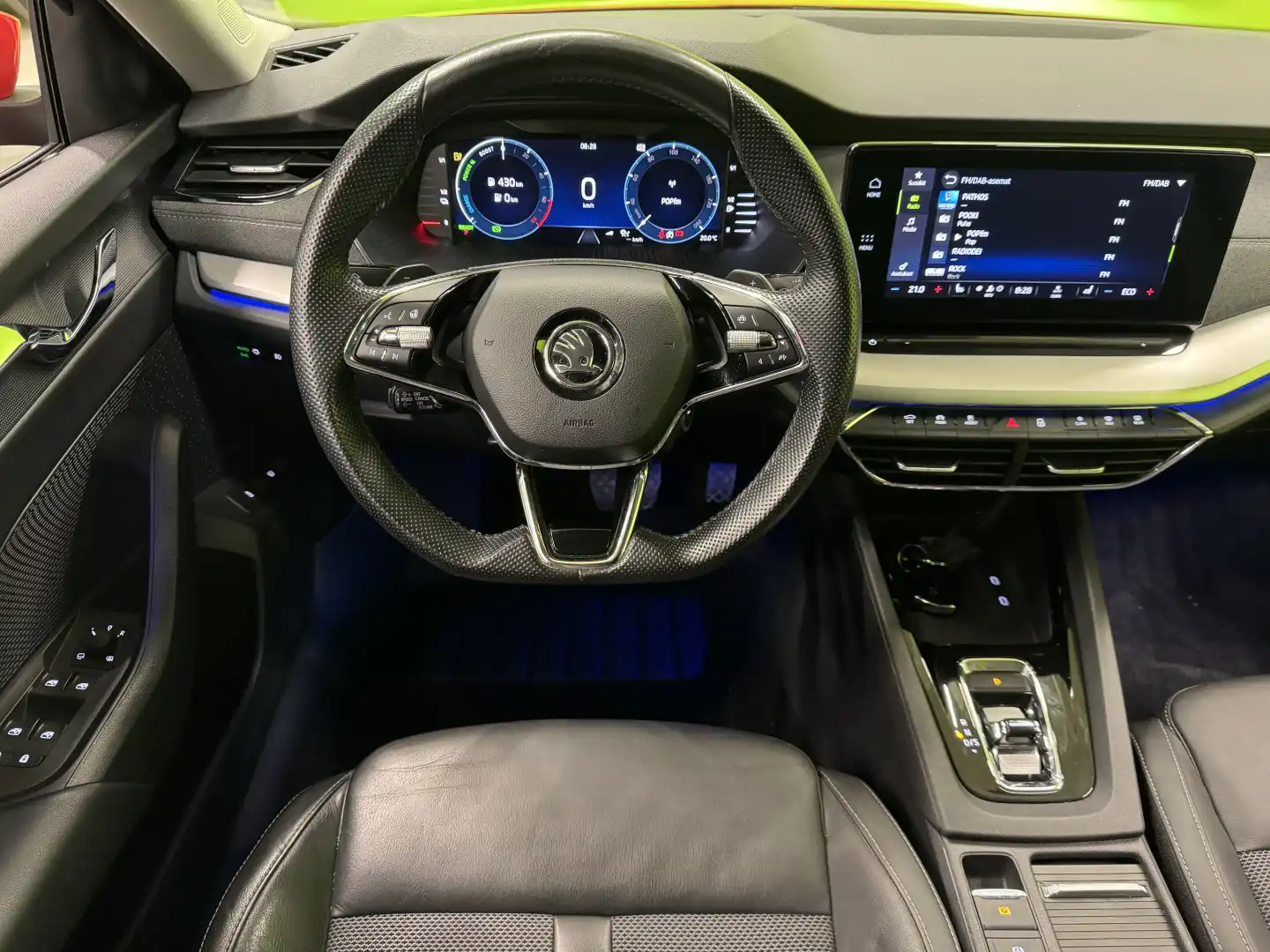 car-image