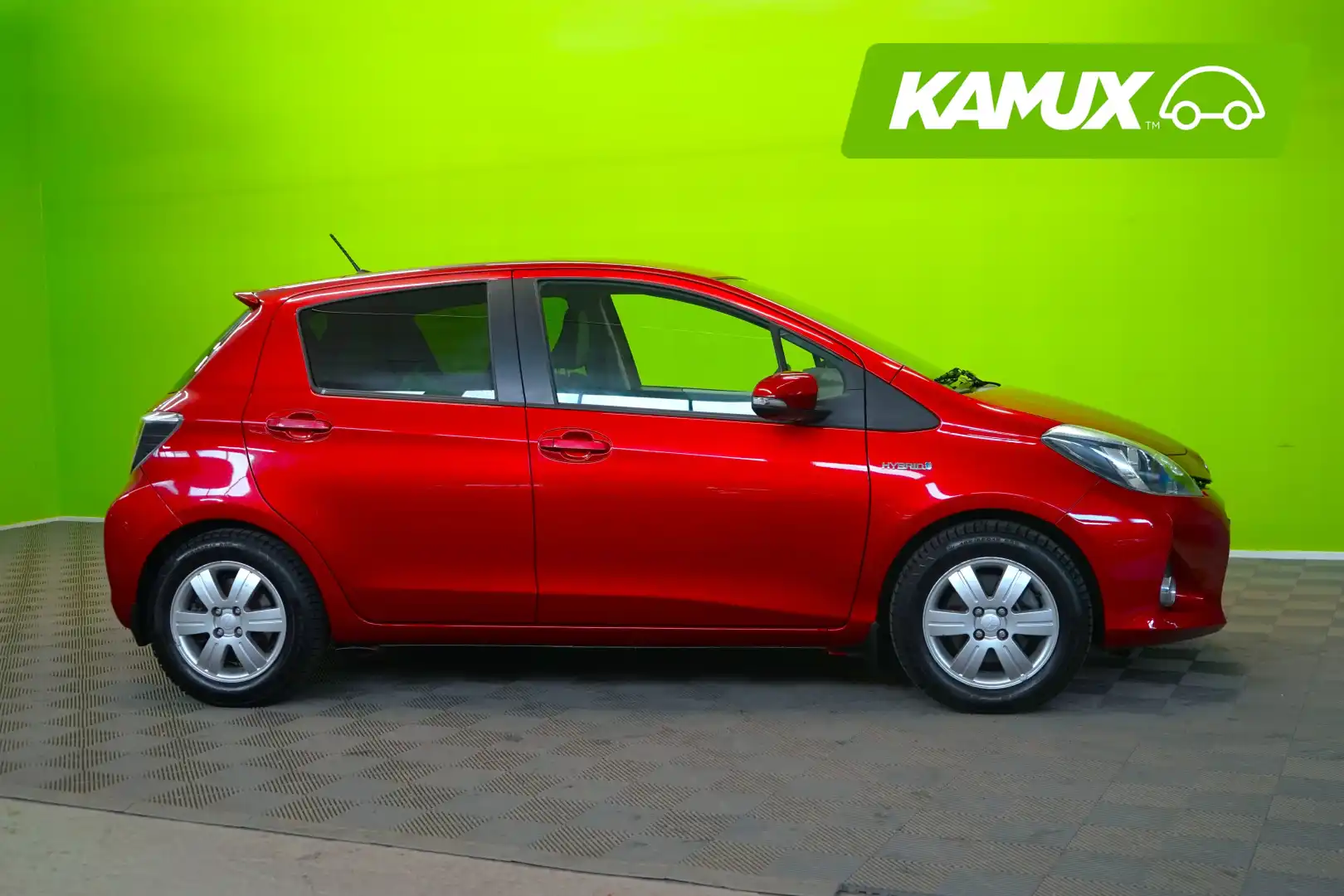 car-image