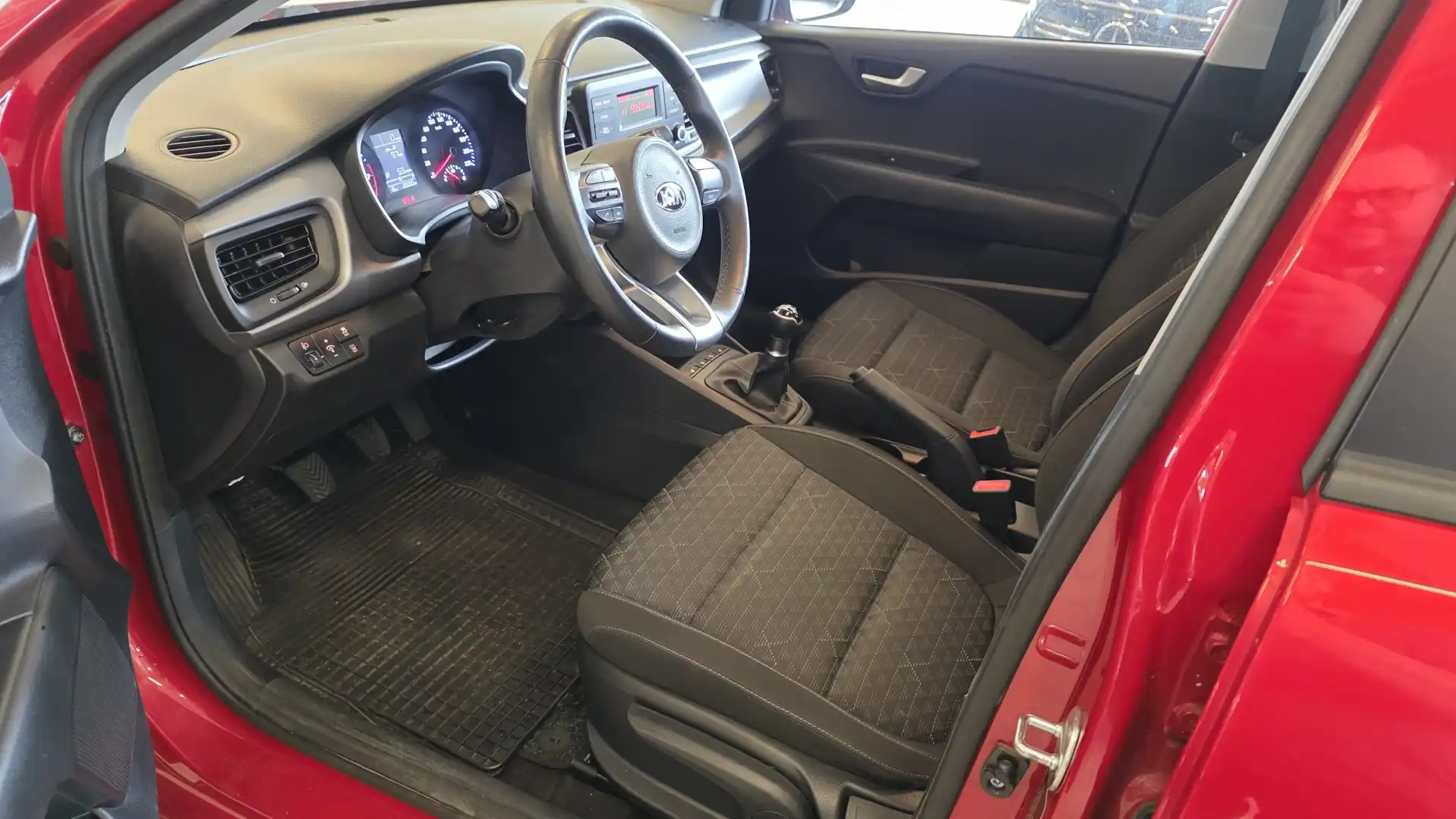 car-image