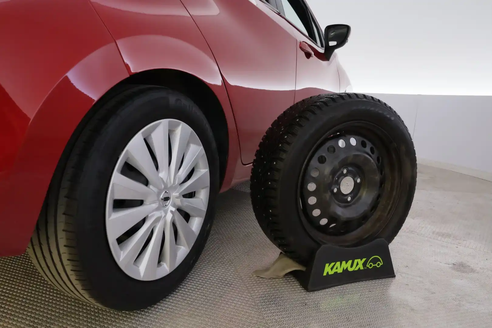 car-image