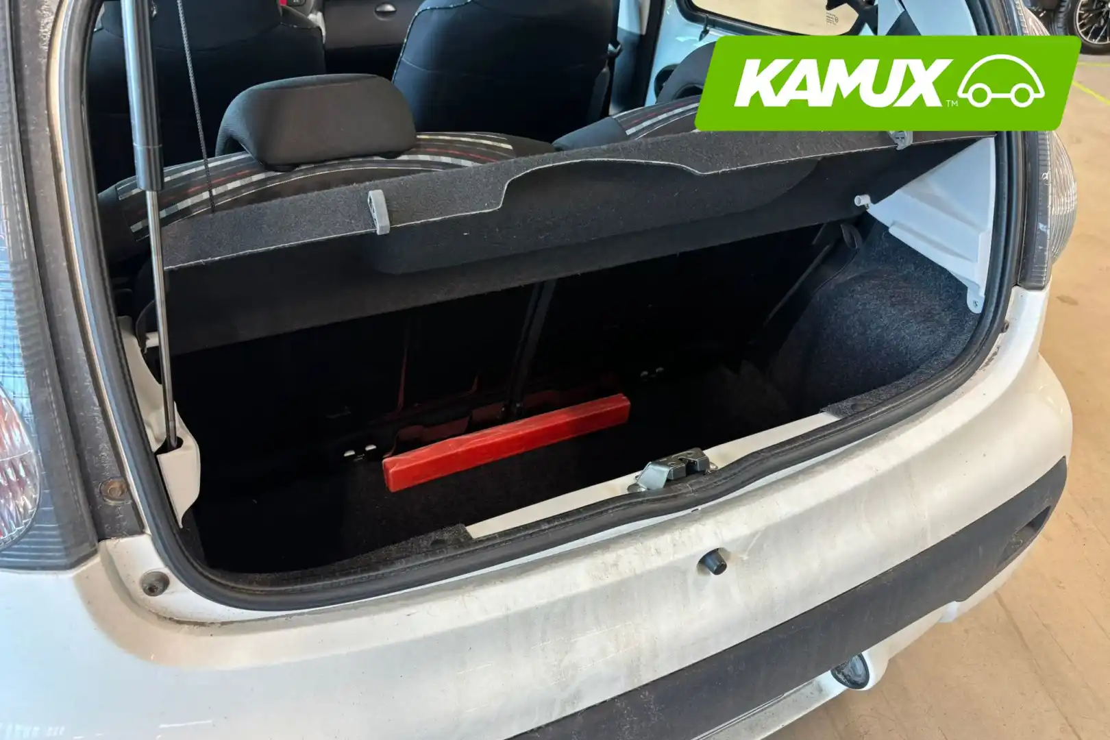 car-image
