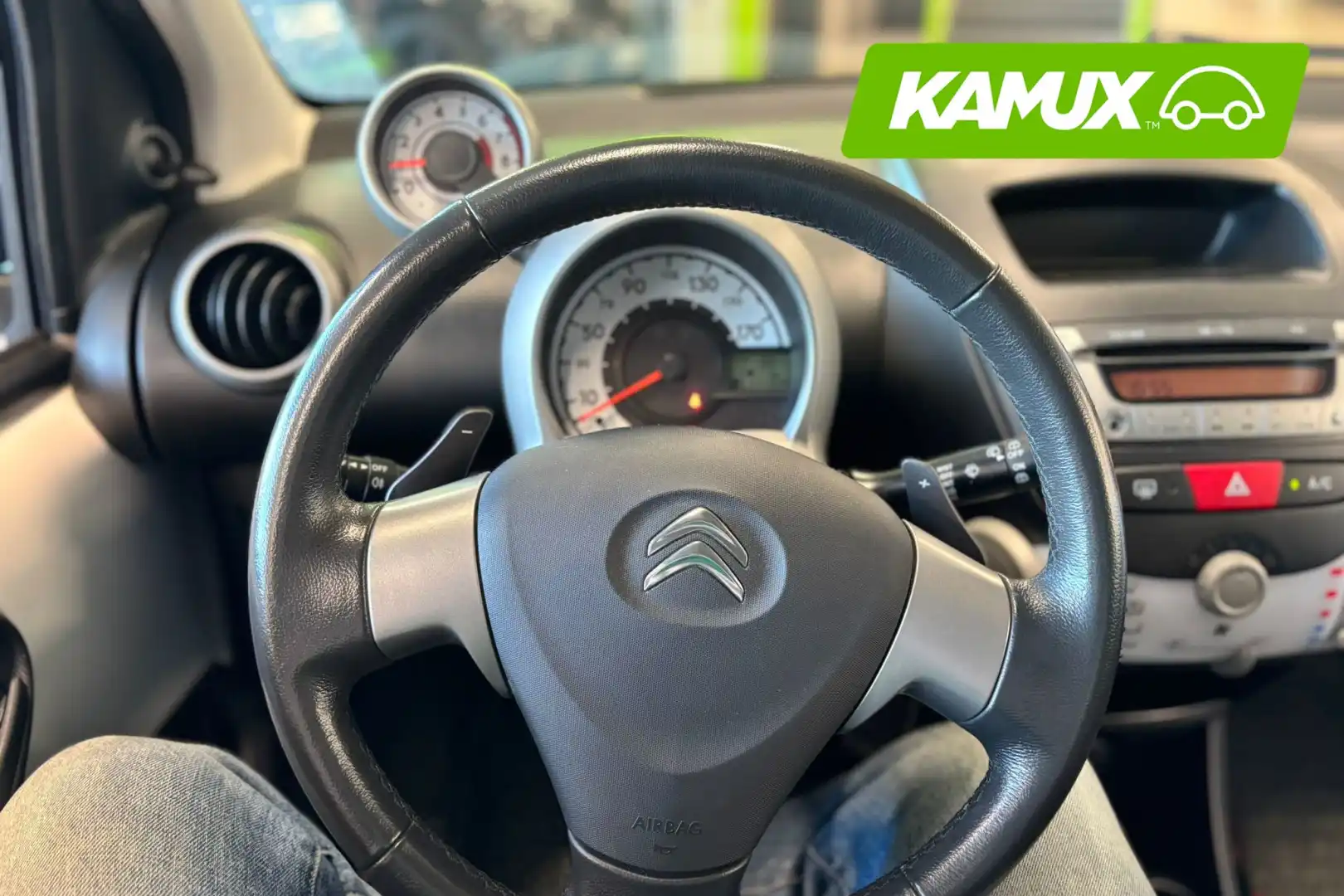 car-image