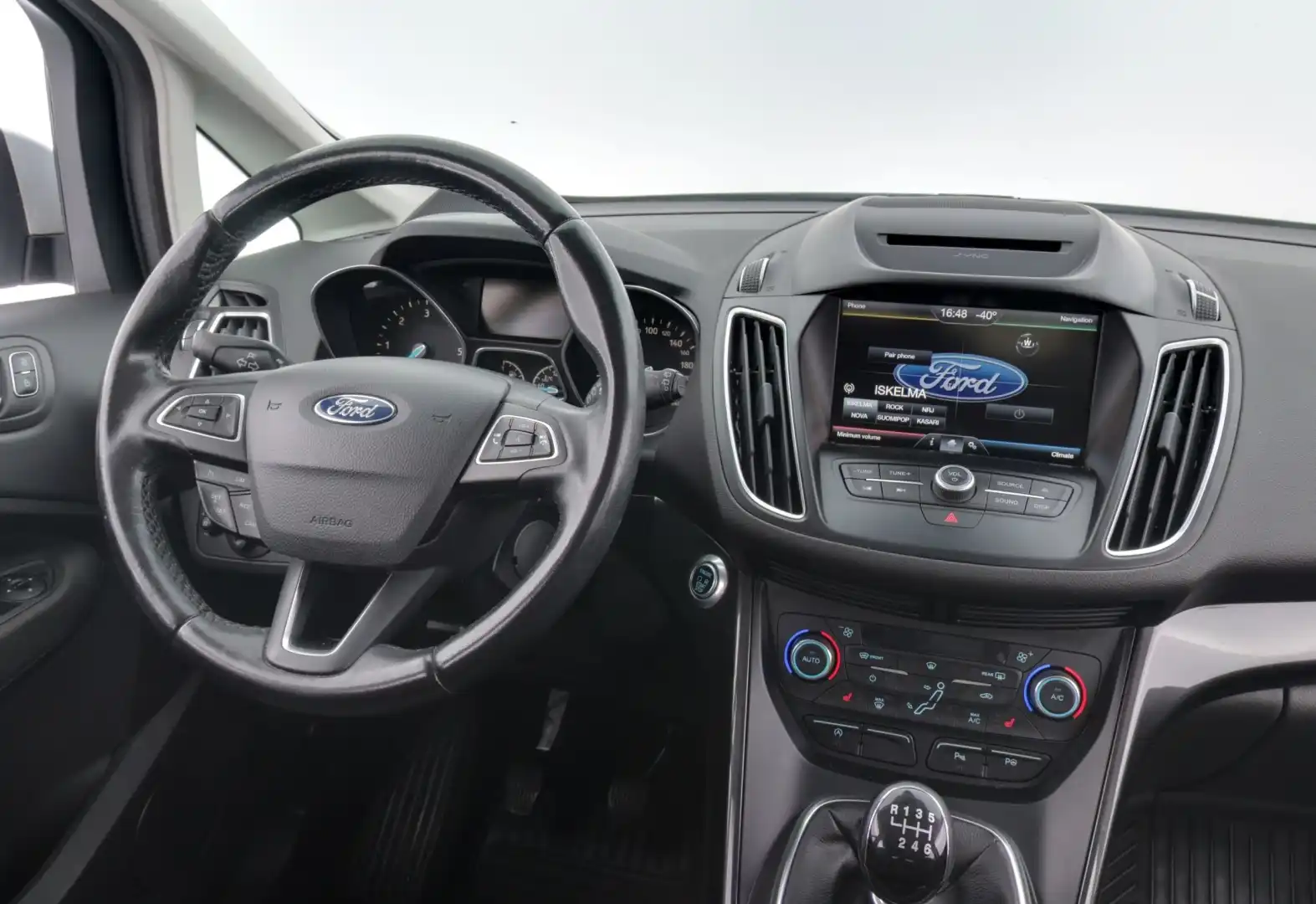 car-image