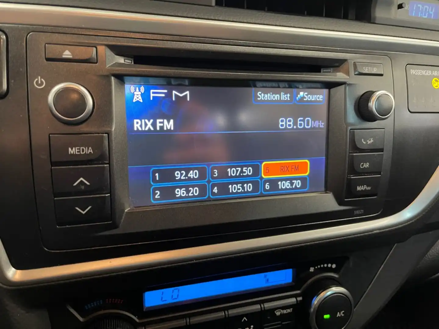 car-image