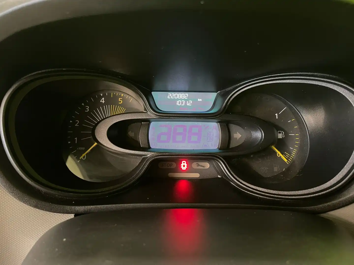 car-image