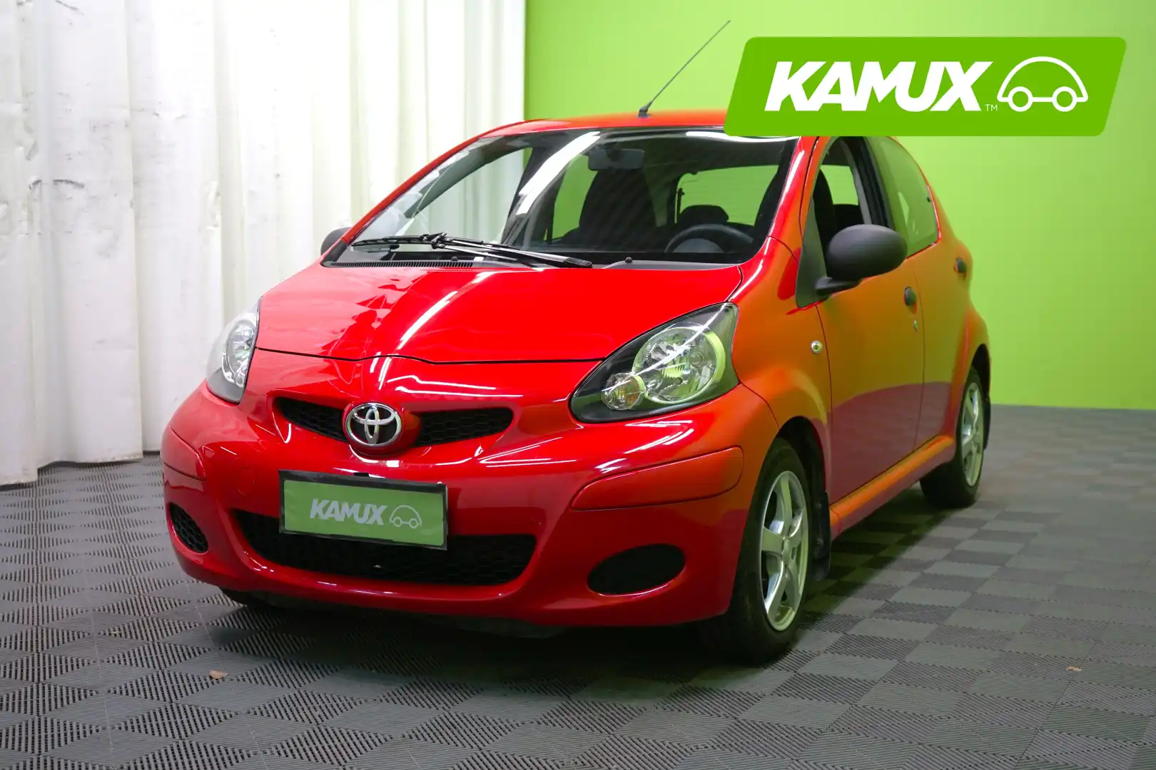 car-image