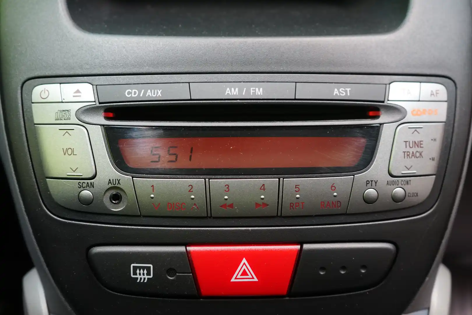 car-image