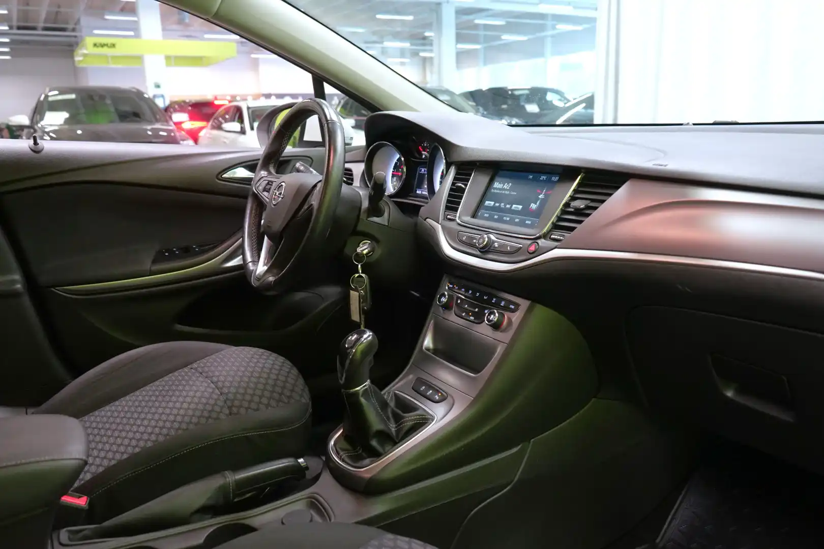 car-image