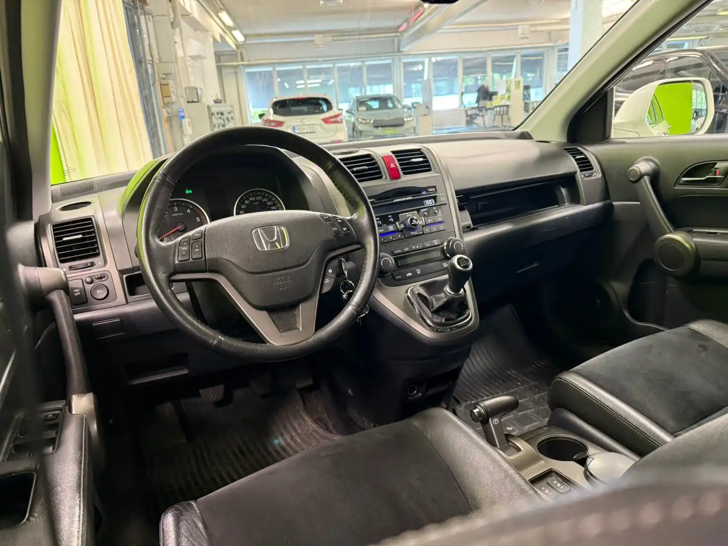car-image