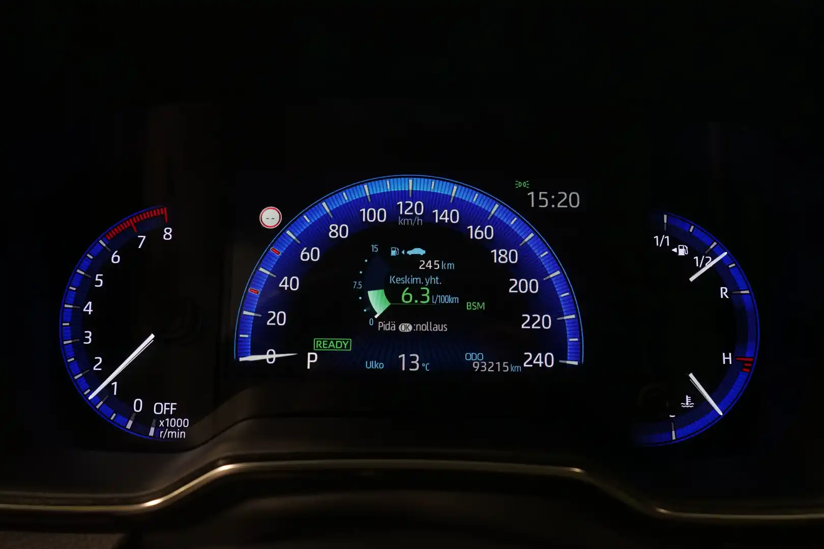 car-image