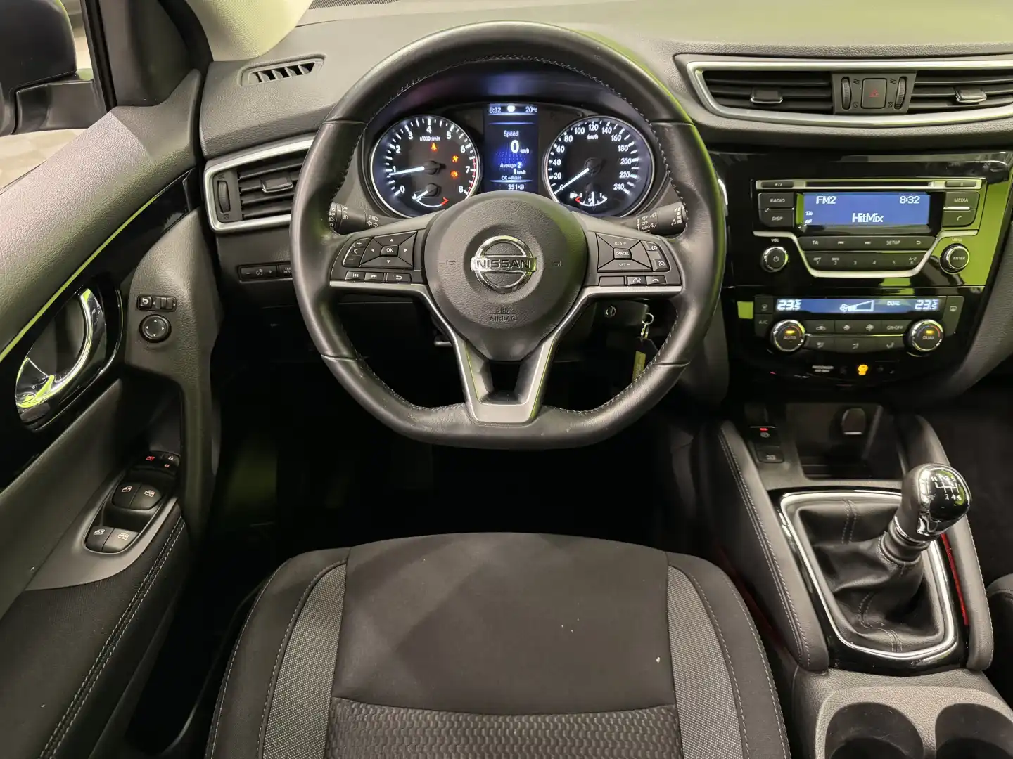 car-image