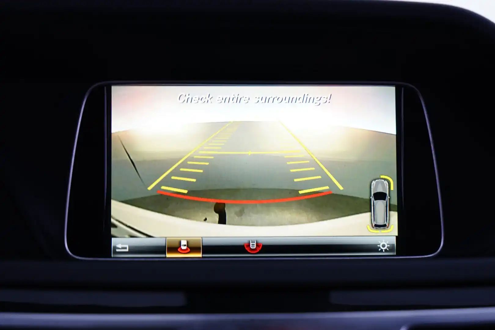 car-image