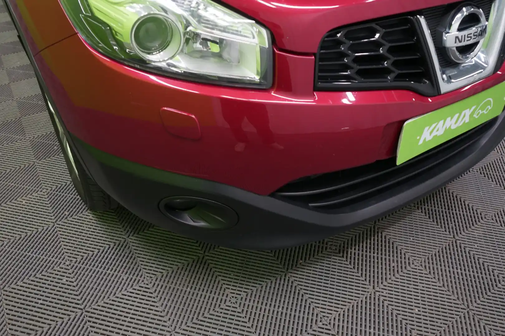 car-image