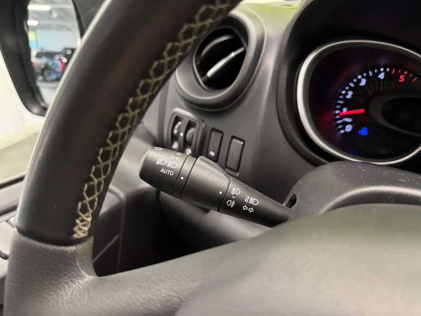 car-image