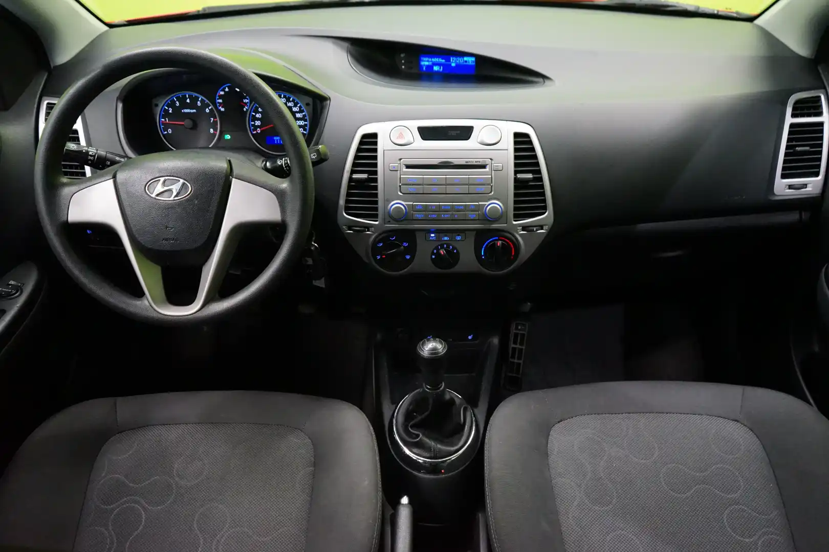 car-image