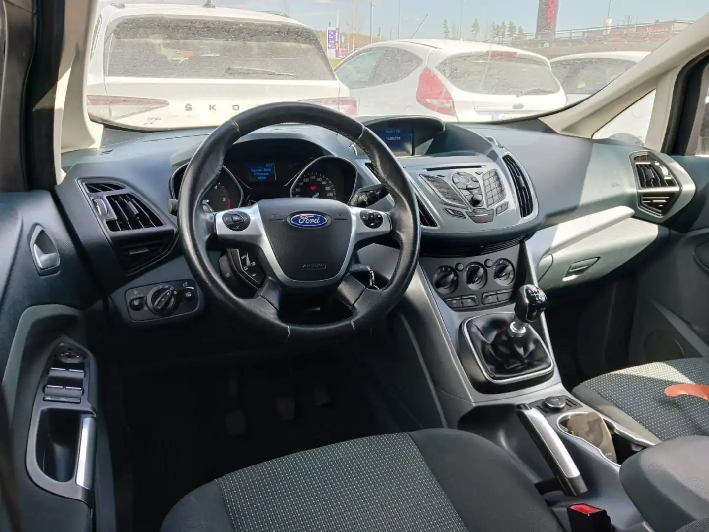 car-image