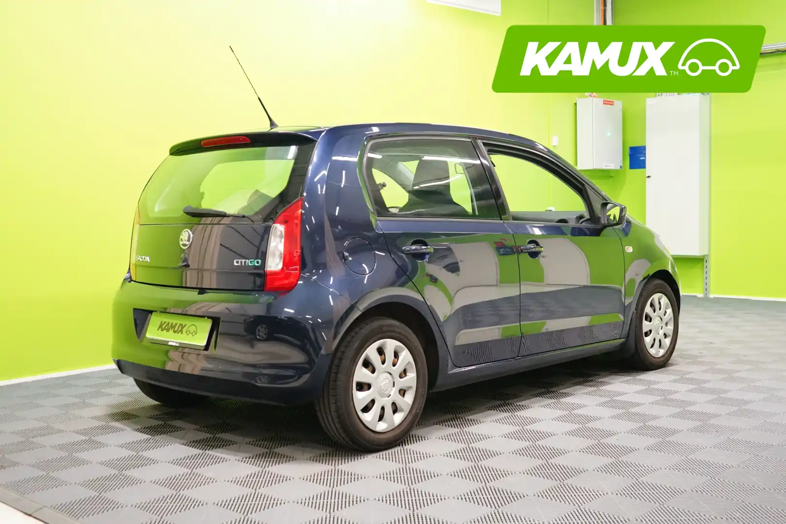 car-image