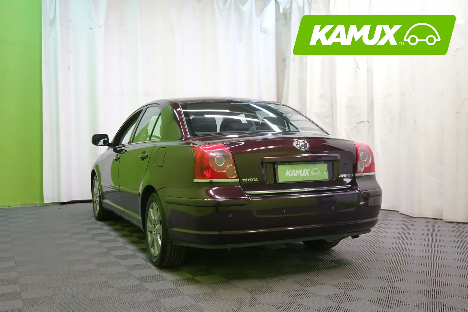 car-image