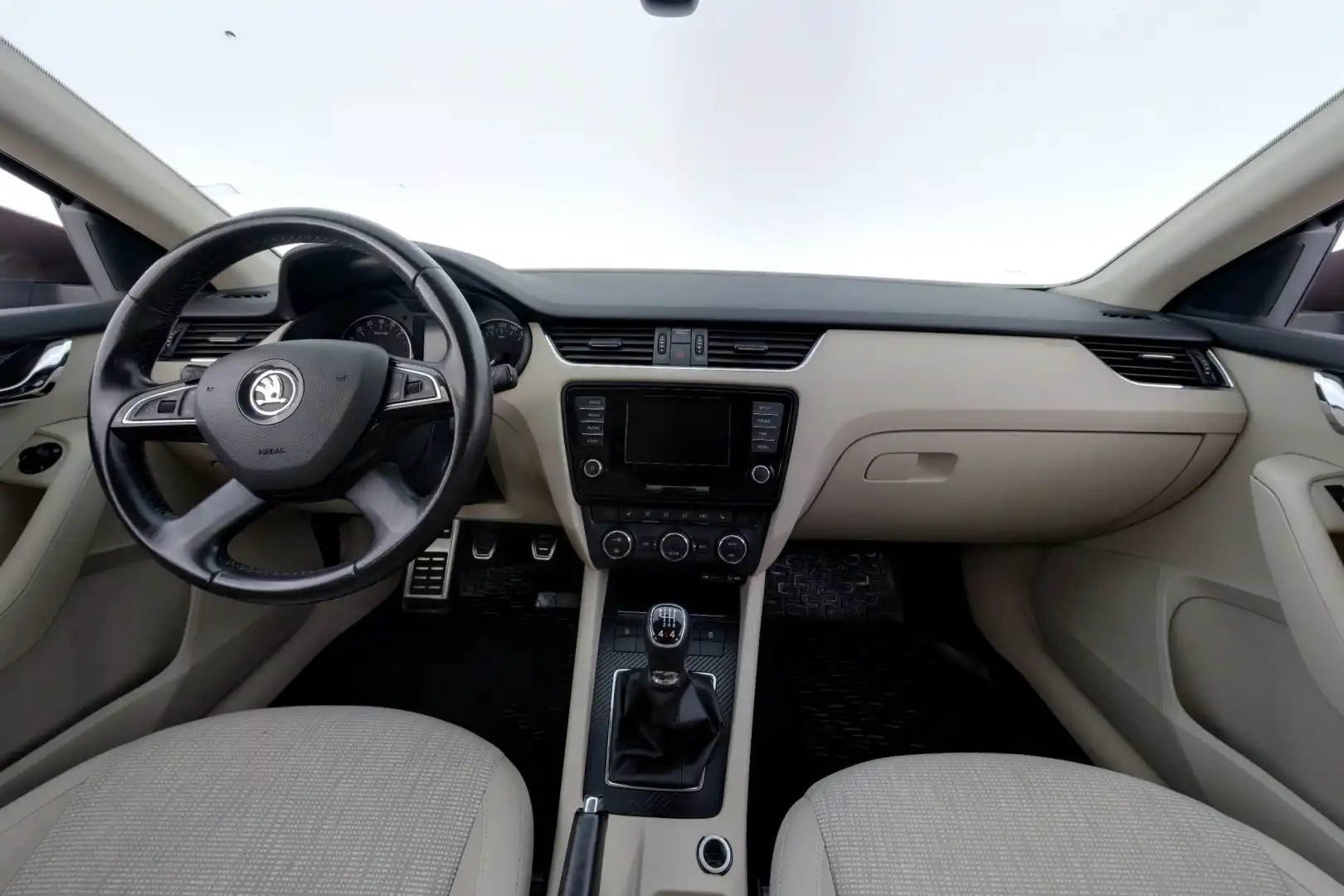 car-image