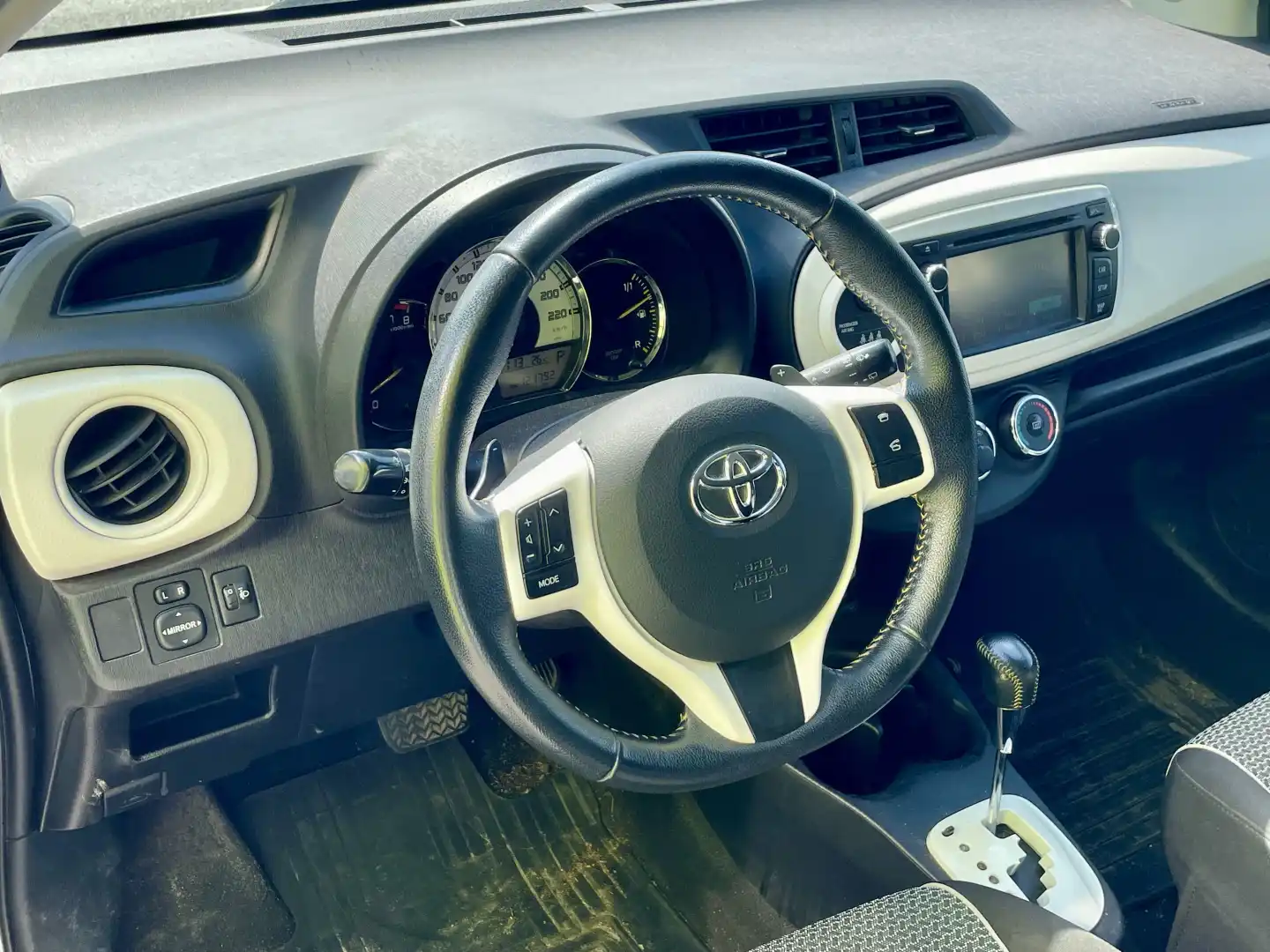 car-image