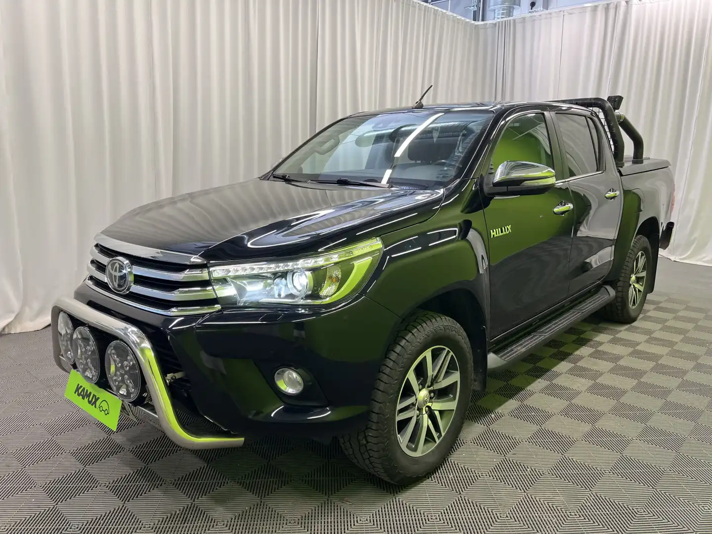 car-image