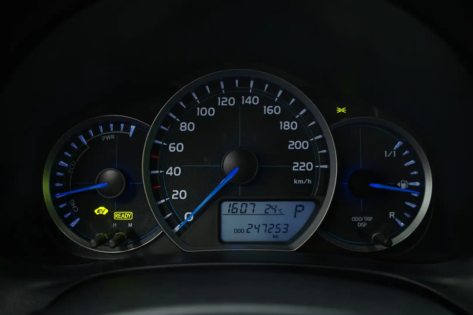 car-image
