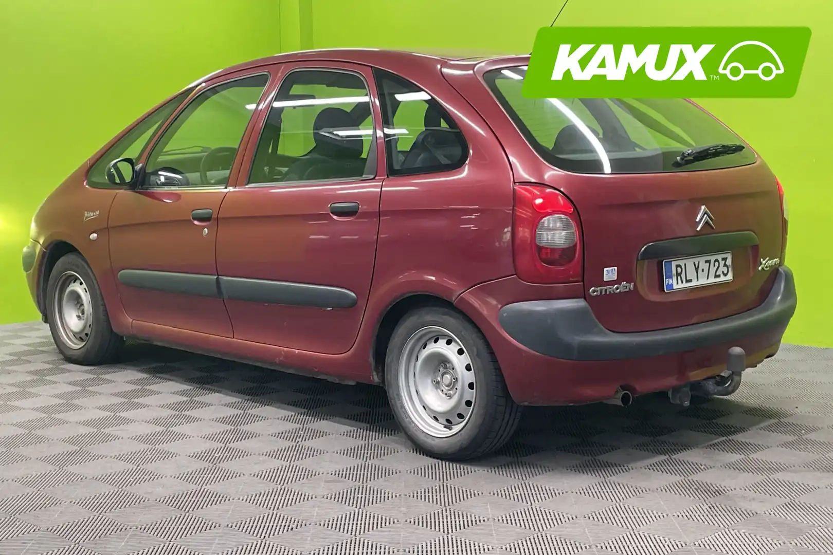 car-image