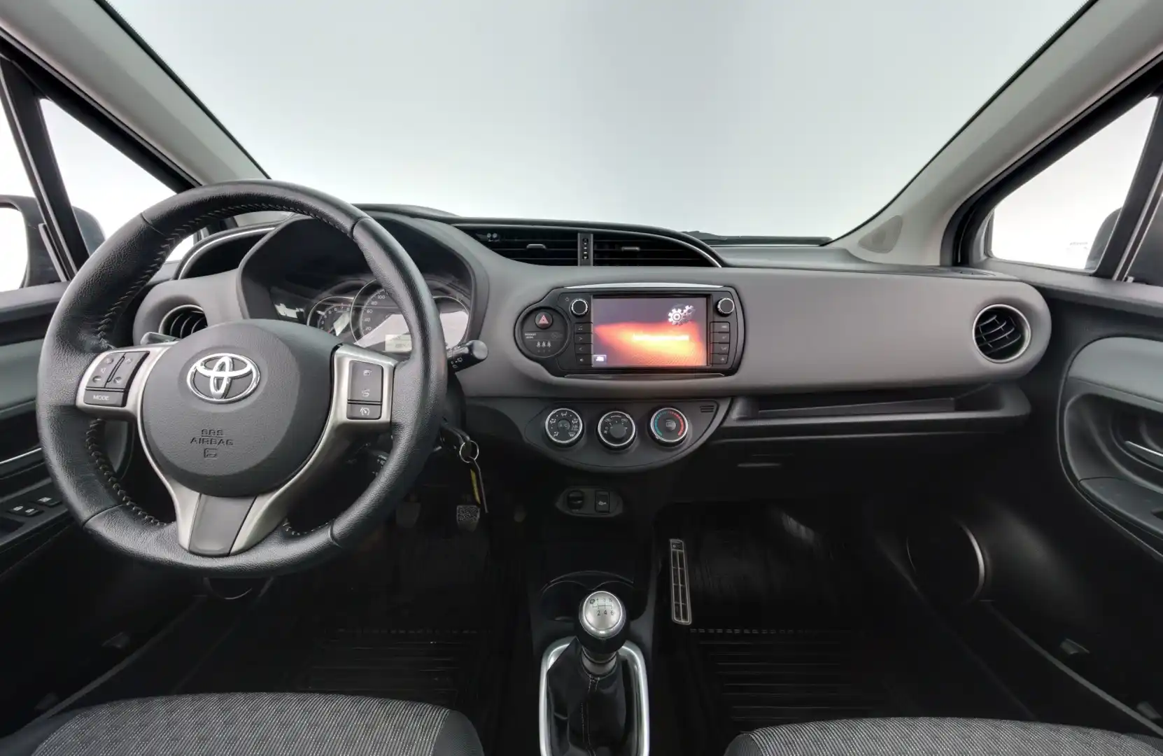 car-image