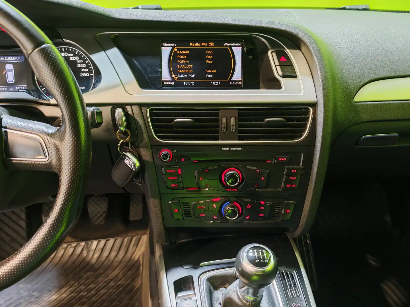 car-image