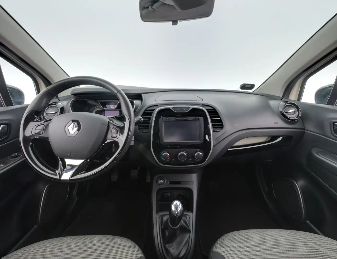 car-image