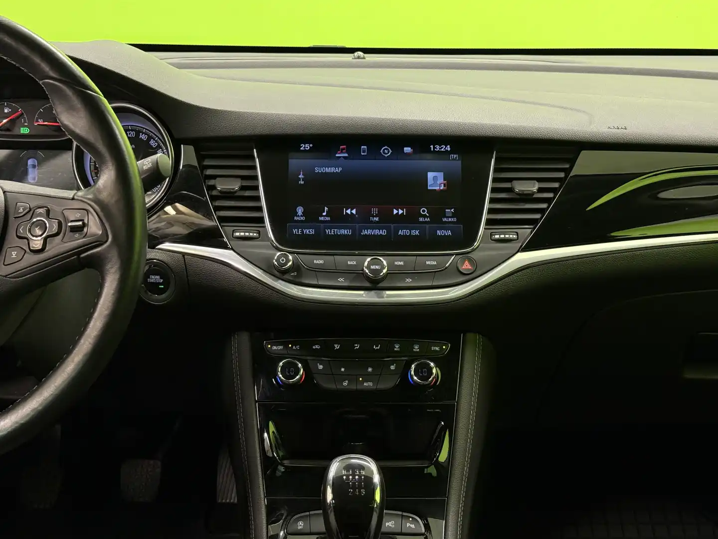 car-image