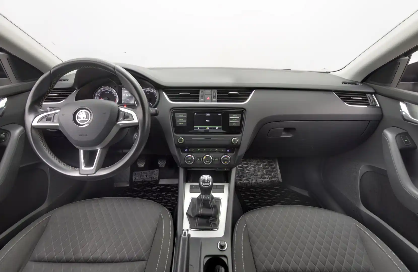 car-image
