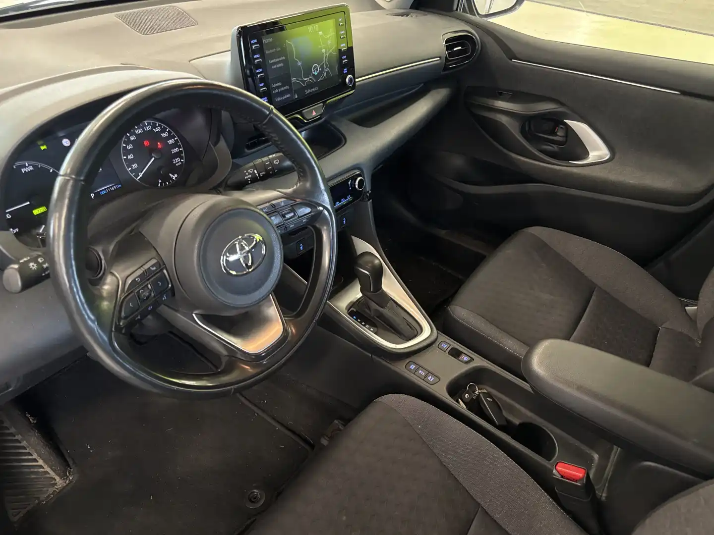 car-image