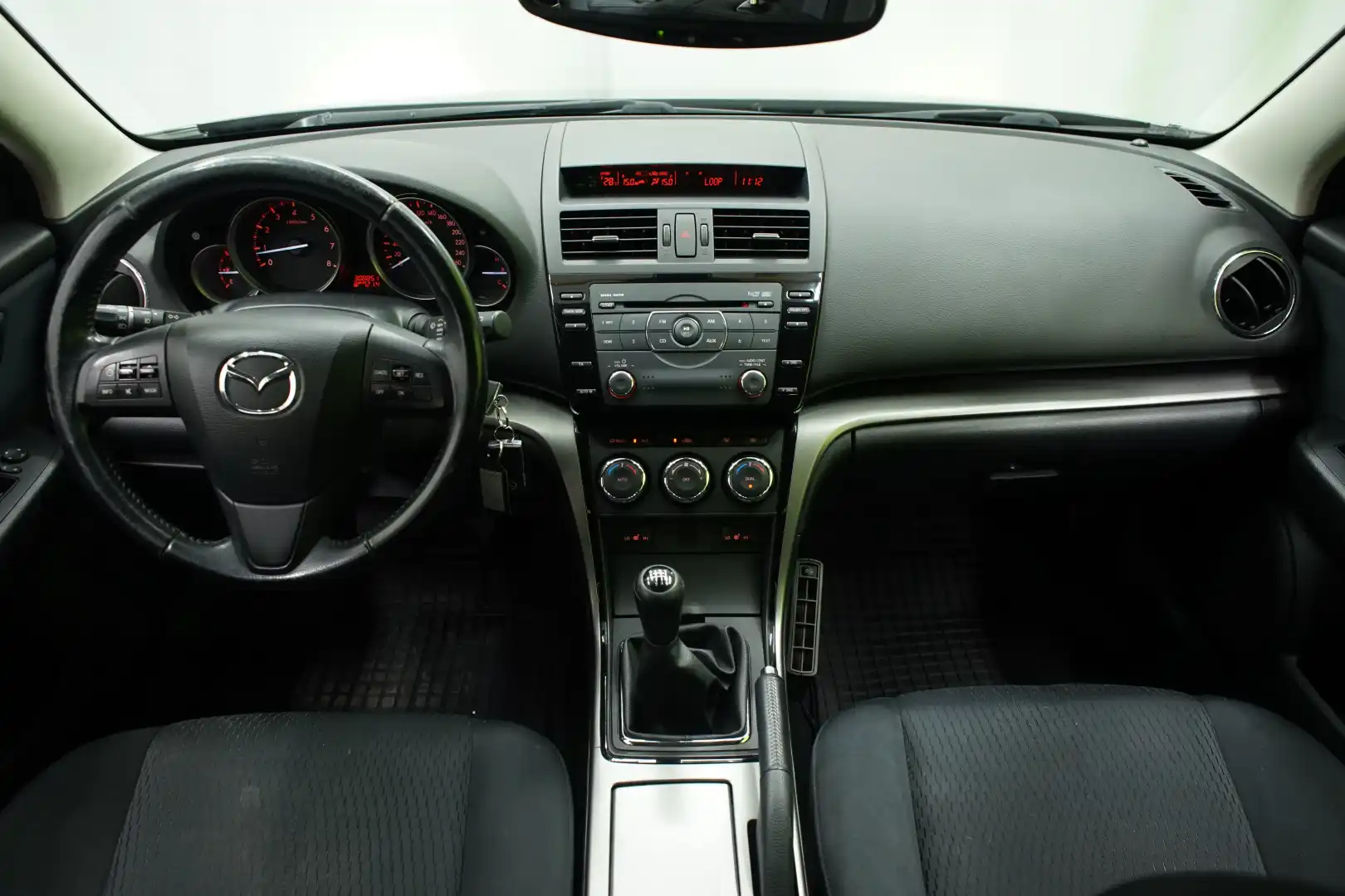 car-image