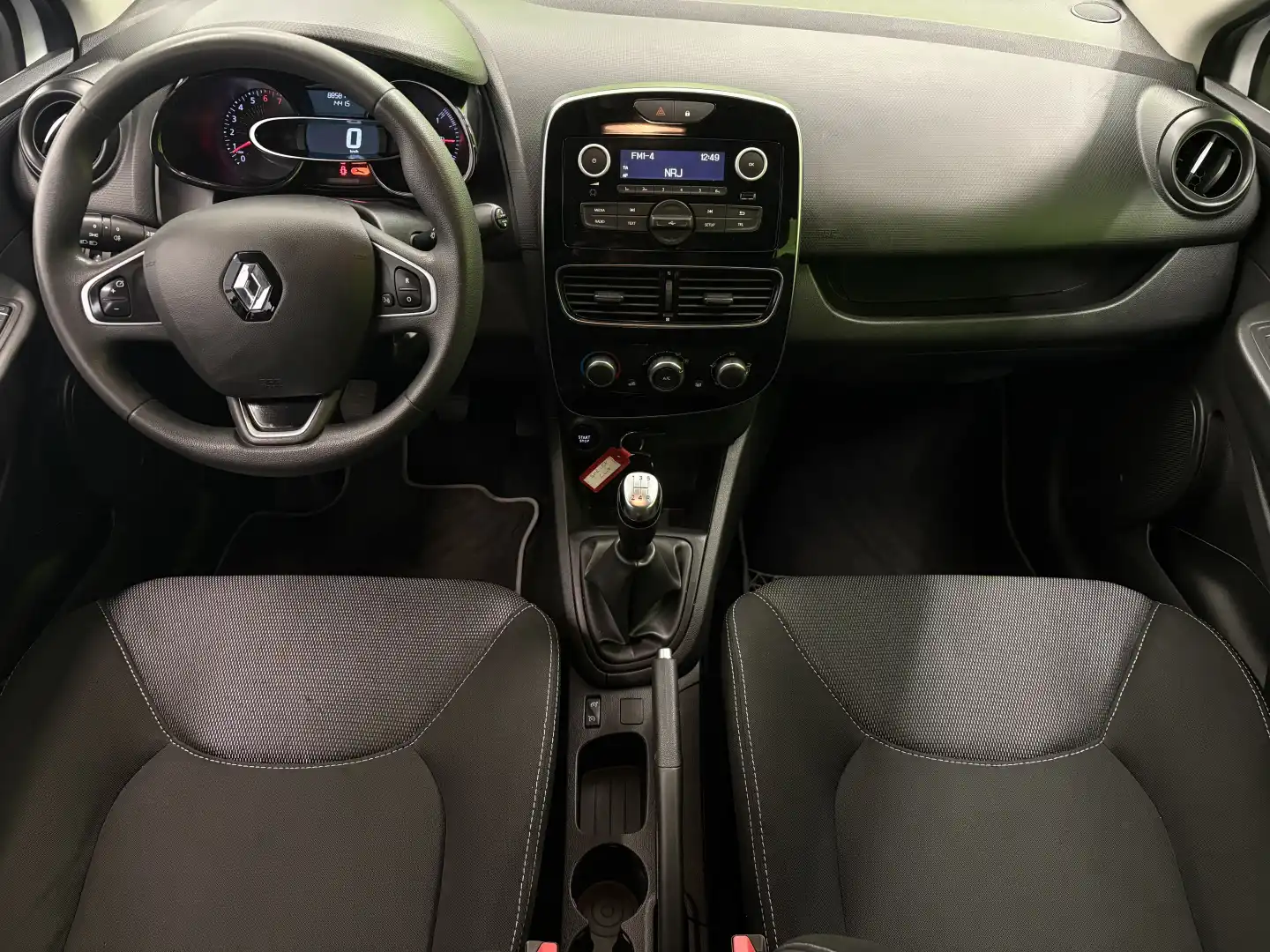 car-image