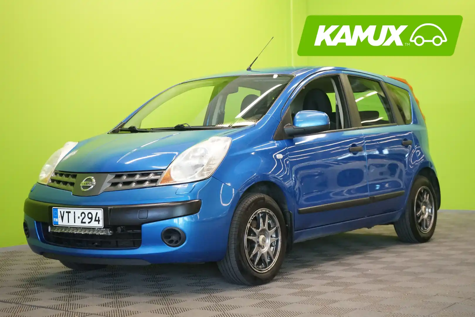 car-image