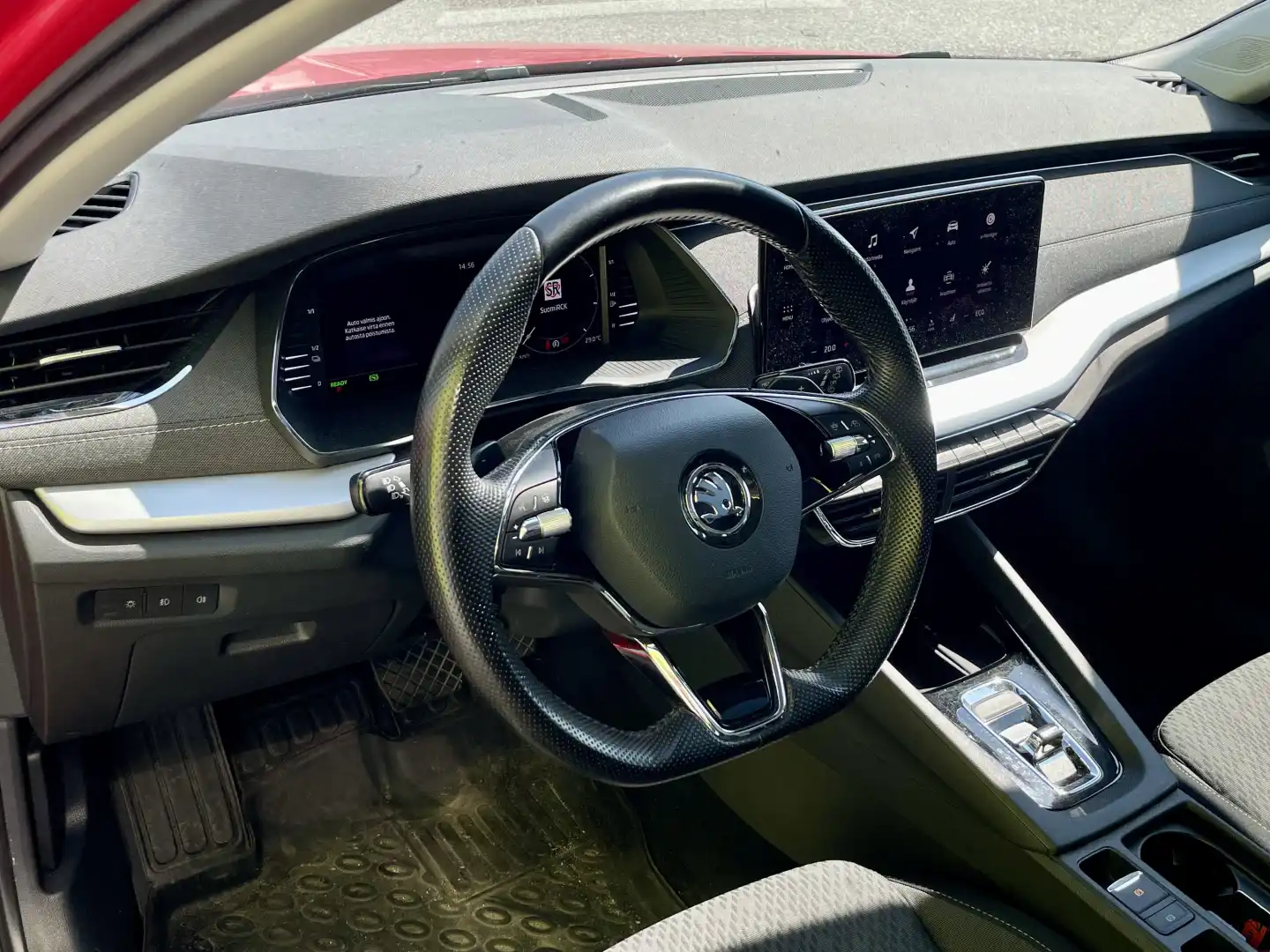 car-image